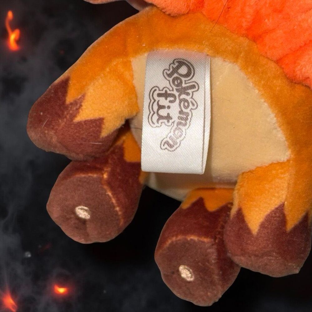 2018 Pokemon Fit Vulpix Pokemon Center Plush 5.5” Tag Stuffed P18 - Picture 3 of 5